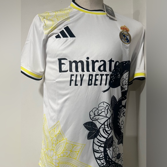 2025/2026 Real Madrid Special edition snake soccer jersey, Medium size - Picture 1 of 10